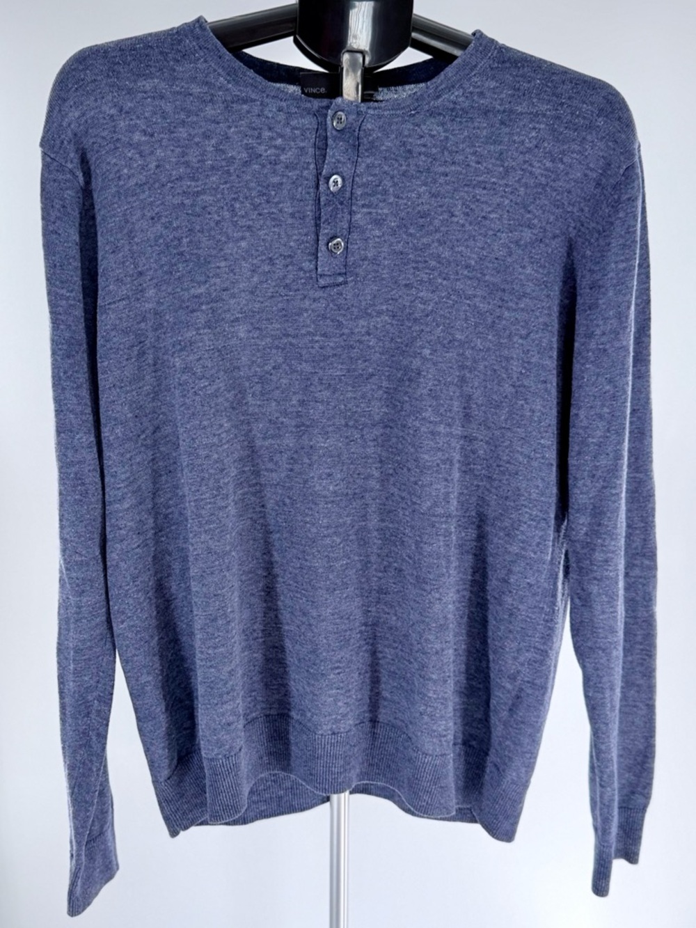 Vince Men’s Henley Shirt Blue Linen Blend Long Sleeve Lightweight Sweater Size L